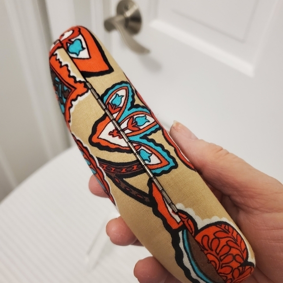 Vera Bradley Colorful Print Fabric Coded Hardshell Eye glass case - Picture 4 of 6